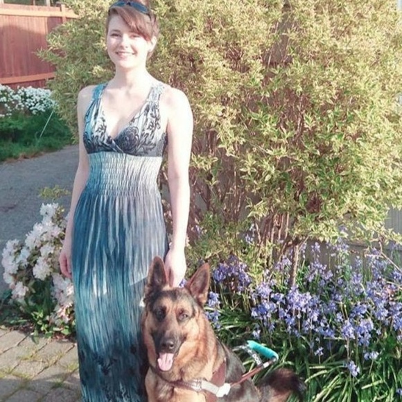 Meet your Posher, Thea - Picture 1 of 4